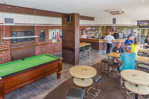 Merimbula Lakeview  Hotel  - Accommodation NSW 2