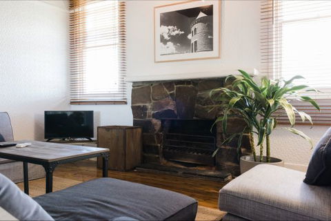 Mount Ophir Estate - The Gatehouse - Accommodation NSW 0