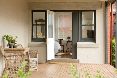 Mollisons - Accommodation NSW 2