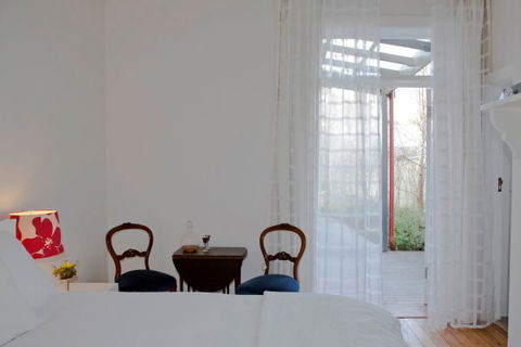 Mollisons - Accommodation NSW 4