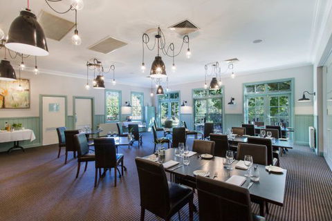 Oscar's On The Yarra - Accommodation NSW 2