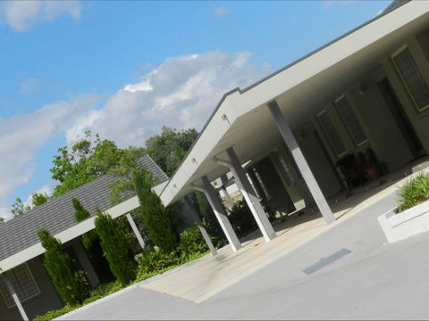 Shangri La Gardens Motel And Function Centre - Accommodation NSW 4