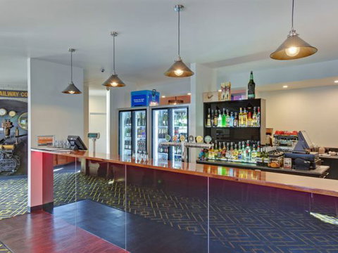 Burnie Central Townhouse Hotel  - Accommodation NSW 5