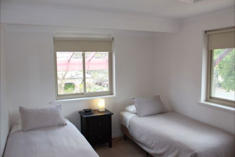 Adelaide Serviced Accommodation - Childers House - Accommodation NSW 4