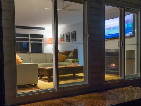 Alice's Palace Ocean Grove - Accommodation NSW 2