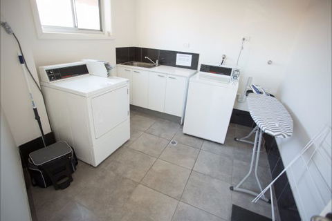 Aspire Mayfield - Accommodation NSW 6