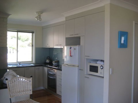 Beach Breakers - Accommodation NSW 2