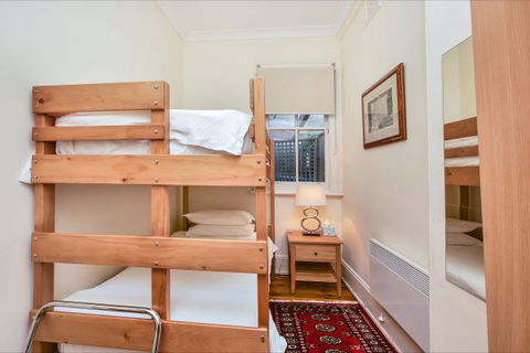 Carlson Terrace - Accommodation NSW 9