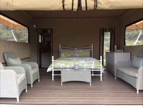 Flinders Bush Retreats - Accommodation NSW 3