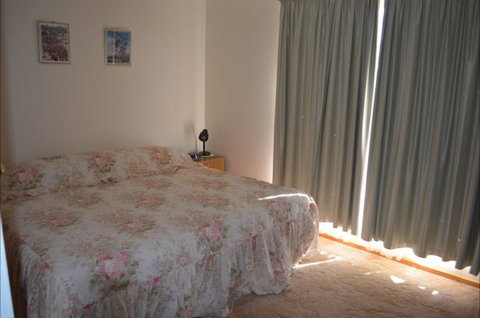 Hillview - Accommodation NSW 2