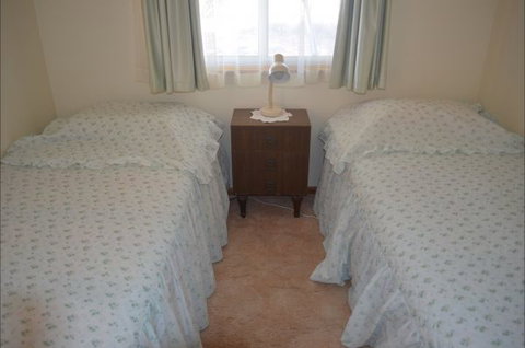 Hillview - Accommodation NSW 4