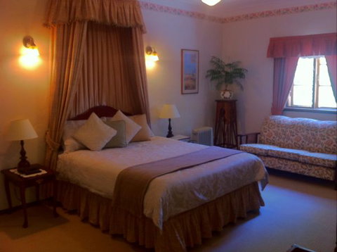 Holberry House - Accommodation NSW 4