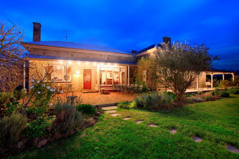 Lochinver Farm Homestead And Cottages - Accommodation NSW 1