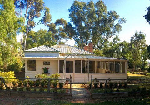 Lochinver Farm Homestead And Cottages - Accommodation NSW 6