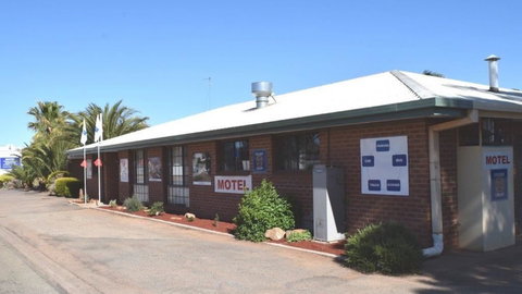 Roundhouse Motel - Accommodation NSW 0