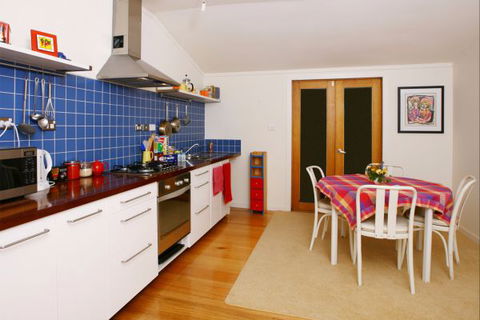Oakhill Cottage - Accommodation NSW 2