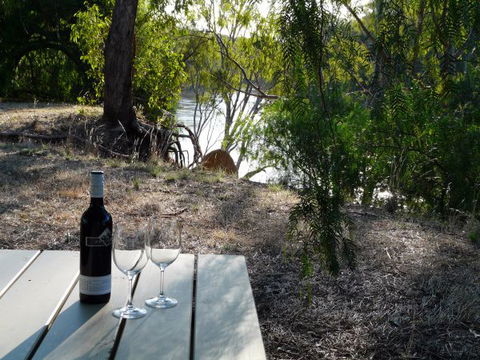 Paringa Grove Homestead - Accommodation NSW 9