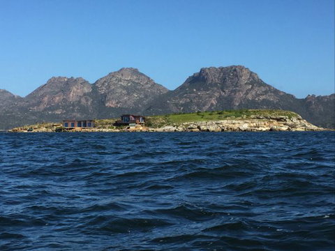 Picnic Island - Accommodation NSW 3