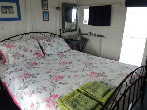 PS Federal Retreat Goolwa - Accommodation NSW 5