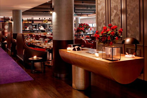 QT Melbourne - Accommodation NSW 3