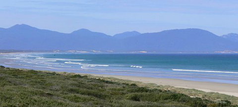 Sandy Point Beach Escape - Accommodation NSW 1