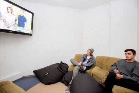 The Nook Backpackers - Accommodation NSW 4