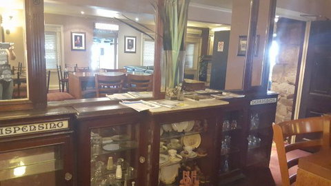 Wisemans Inn Hotel - Accommodation NSW 2