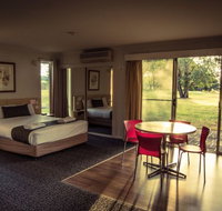 Yowani Country Club - Accommodation NSW