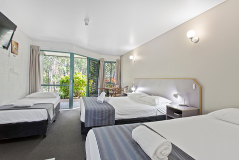 Capricorn Motel & Conference Centre - Accommodation NSW 1