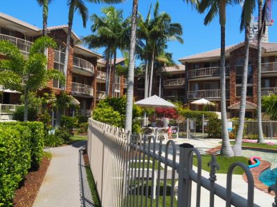 Oceanside Cove Holiday Apartments - Accommodation NSW 4