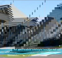 Crystal Waters Estate - Accommodation NSW