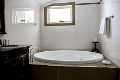 Bli Bli House Luxury Accommodation - Accommodation NSW 12