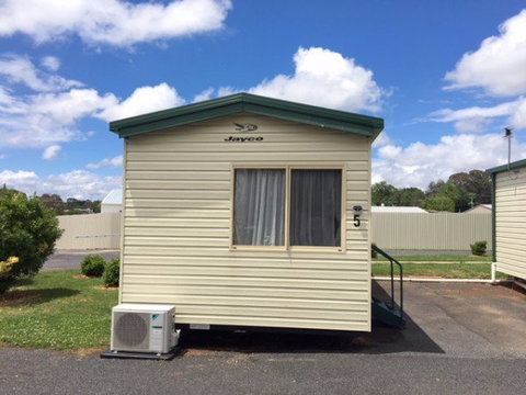 Canobolas Caravan Park - Accommodation NSW 2