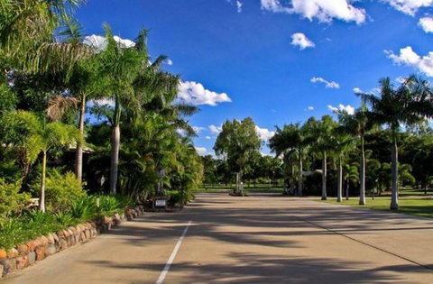 BIG4 Aussie Outback Oasis Holiday Park - Accommodation NSW 2