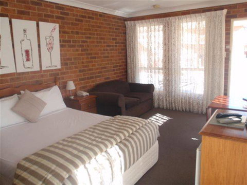 Aussie Rest Motel - Accommodation NSW 4