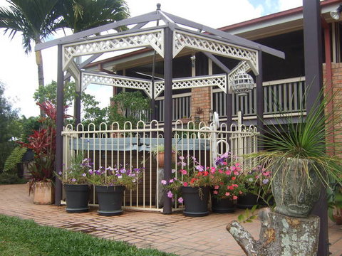 Ayr Bed And Breakfast On McIntyre - Accommodation NSW 2