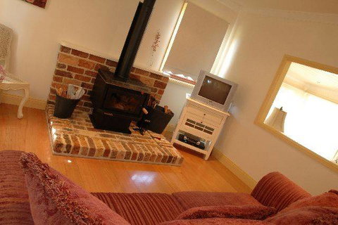 Wombat Lodge - Accommodation NSW 2