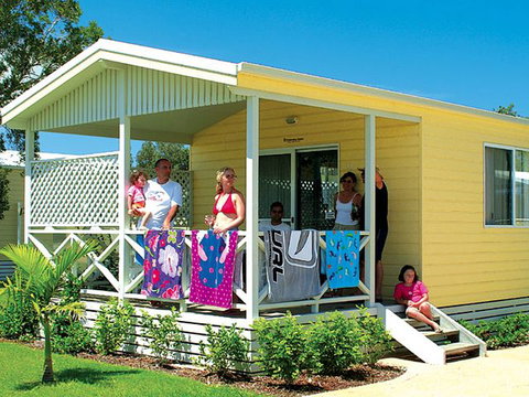 Beachfront Holiday Resort - Accommodation NSW 0