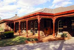 Quality Hotel Lakeside - Accommodation NSW 3