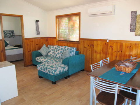 Blue Dolphin Holiday Resort - Accommodation NSW 1
