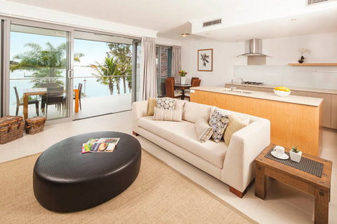 Blue Dolphin Holiday Resort - Accommodation NSW 0