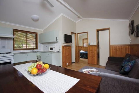 Blue Dolphin Holiday Resort - Accommodation NSW 4