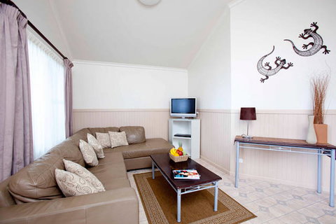 Blue Dolphin Holiday Resort - Accommodation NSW 8