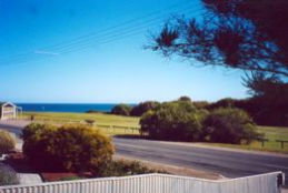 Bott's Beach Retreat - Accommodation NSW 4