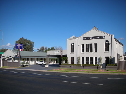 Breakout Motor Inn - Accommodation NSW 3