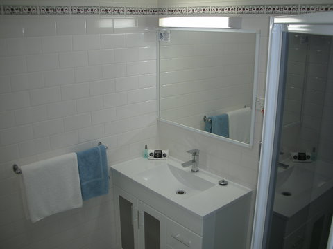 Breakout Motor Inn - Accommodation NSW 7