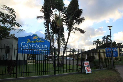 Burdekin Cascades Caravan Park - Accommodation NSW 0