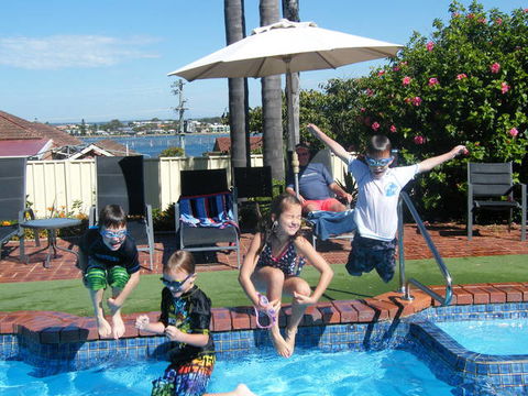 Capri Apartments - Accommodation NSW 3
