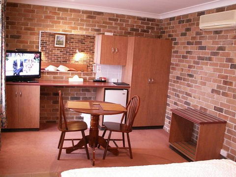 Cedar Lodge Motel - Accommodation NSW 2