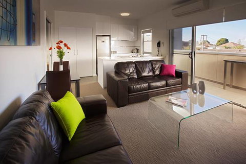 Charlestown Executive Apartments - Accommodation NSW 2